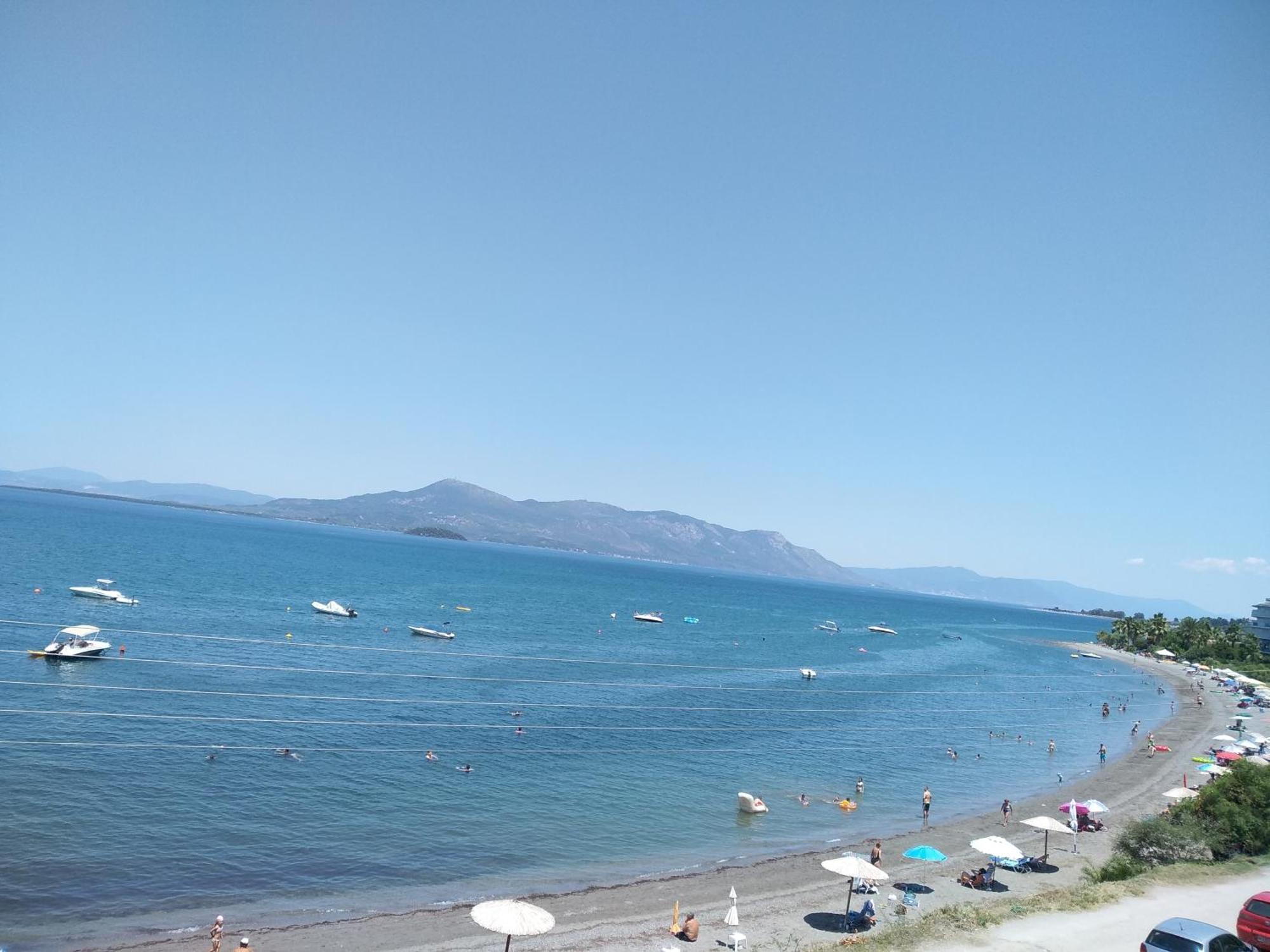 Mare E Monti1 Apartment Камена Вурла Стая снимка
